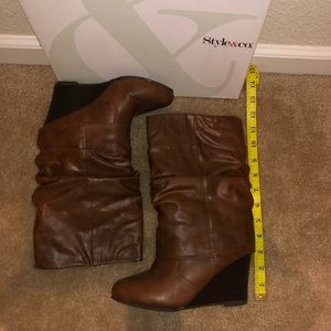 Style&Co // Brown leather heeled boots
